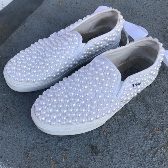 Vans Shoes - Vans Pearl with bows on back new pics update on listing